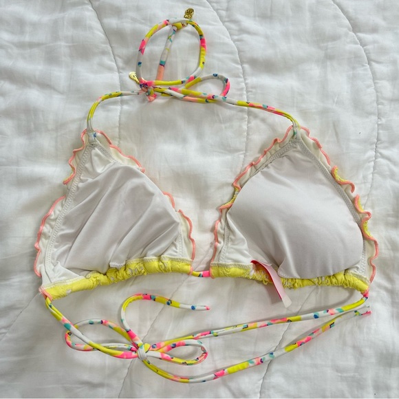 Victoria’s Secret Bikini Top - Picture 2 of 3